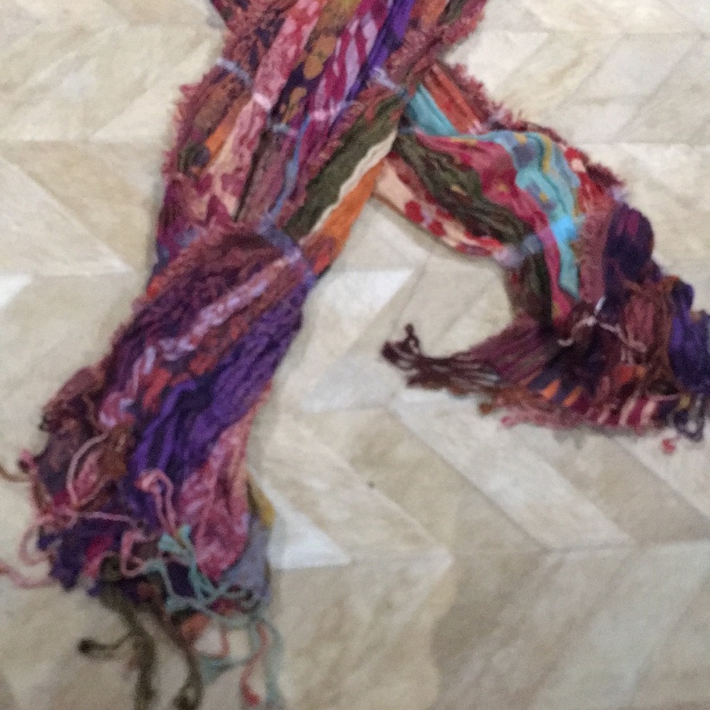 Multicolored scarf - Picture 2 of 2